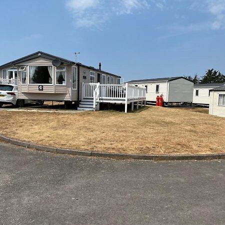 Beautiful Caravan In Trecco Bay! 74 Sycomore Bridgend  Εξωτερικό φωτογραφία