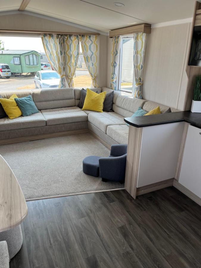Beautiful Caravan In Trecco Bay! 74 Sycomore Bridgend  Εξωτερικό φωτογραφία