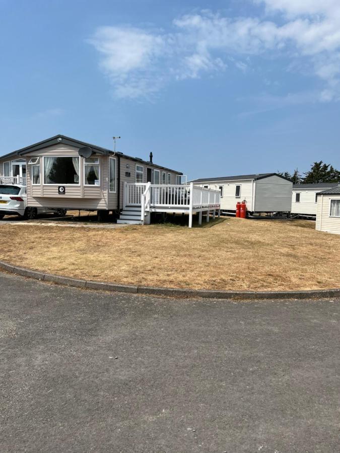 Beautiful Caravan In Trecco Bay! 74 Sycomore Bridgend  Εξωτερικό φωτογραφία